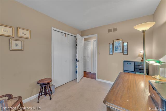 Builiding view thirty six for 14285 Adams, Livonia, MI. 48154