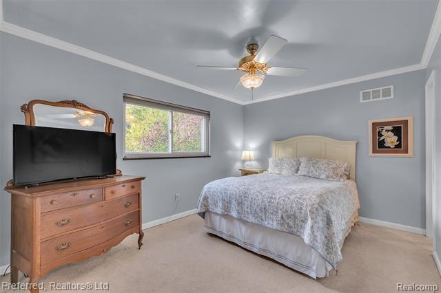 Builiding view twenty eight for 14285 Adams, Livonia, MI. 48154