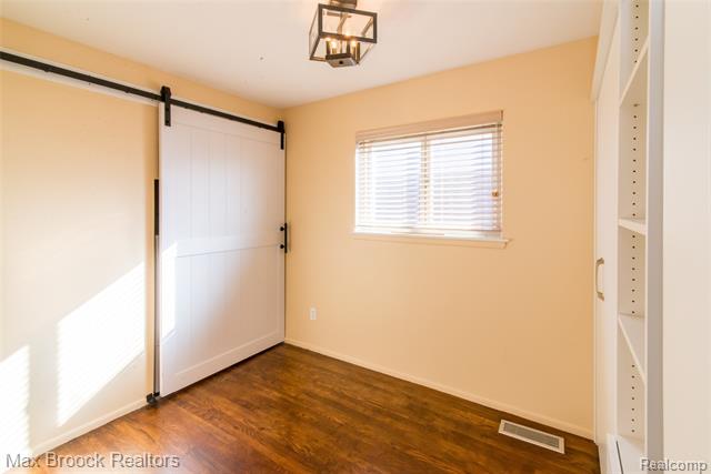 Builiding view eight for 14411 Nola, Livonia, MI. 48154