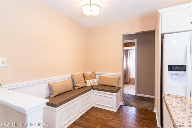 Builiding view six for 14411 Nola, Livonia, MI. 48154