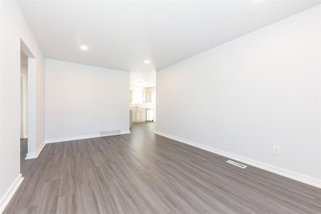 Builiding view five for 38393 Mason, Livonia, MI. 48154