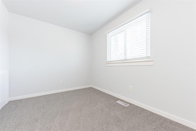 Builiding view seventeen for 38393 Mason, Livonia, MI. 48154