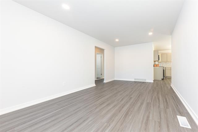 Builiding view six for 38393 Mason, Livonia, MI. 48154