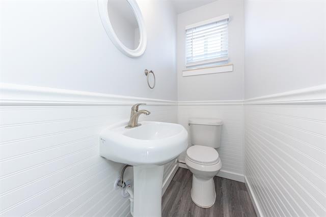 Builiding view twenty three for 38393 Mason, Livonia, MI. 48154