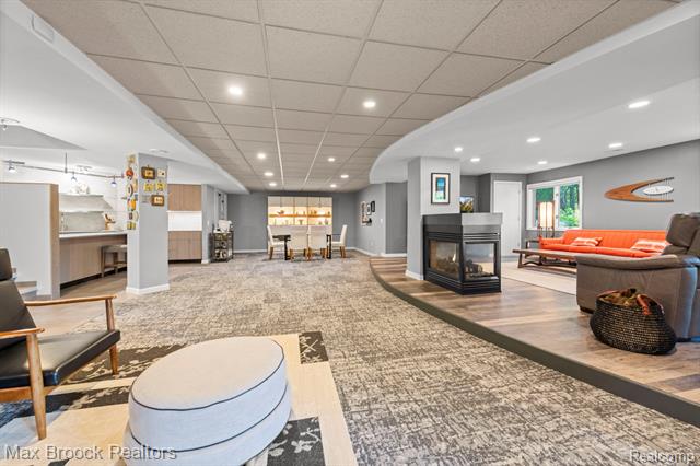 Builiding view fifty three for 40360 Harmony, Northville, MI. 48167
