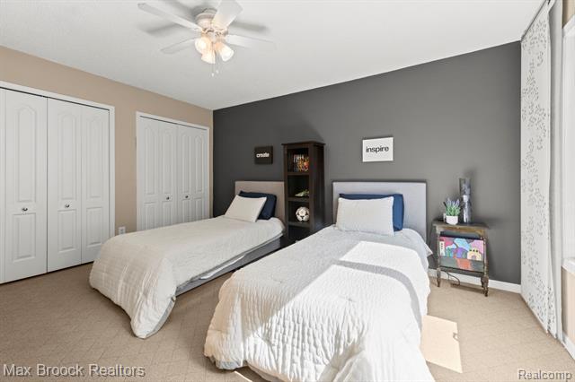 Builiding view forty for 40360 Harmony, Northville, MI. 48167