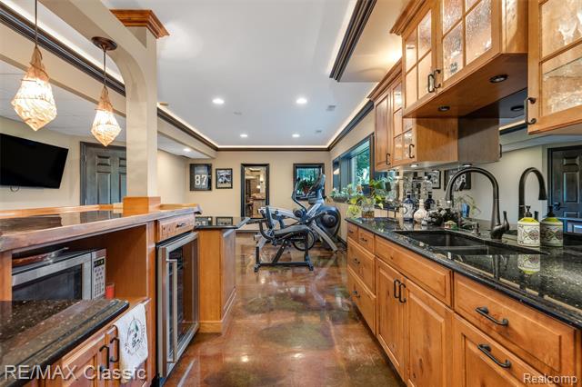 Builiding view forty one for 17994 Stonebrook, Northville, MI. 48168