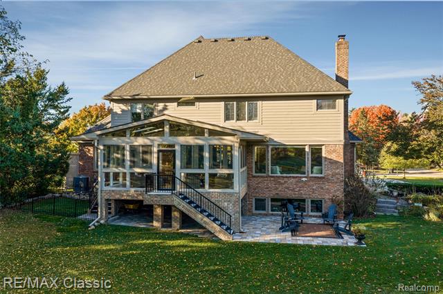 Builiding view forty six for 17994 Stonebrook, Northville, MI. 48168