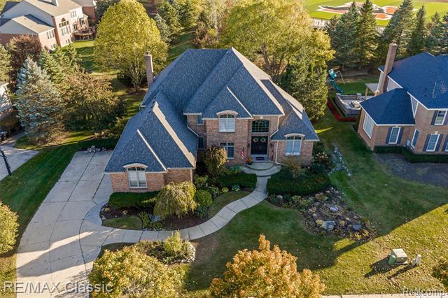 Builiding view one for 17994 Stonebrook, Northville, MI. 48168