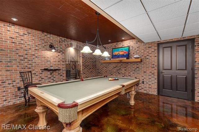 Builiding view thirty nine for 17994 Stonebrook, Northville, MI. 48168