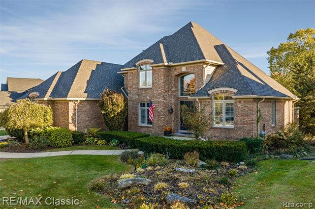 Builiding view three for 17994 Stonebrook, Northville, MI. 48168