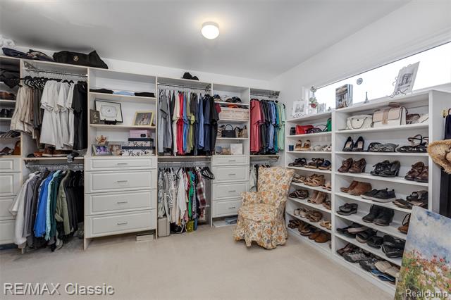 Builiding view twenty eight for 17994 Stonebrook, Northville, MI. 48168