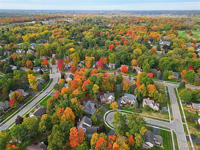 Builiding view eight for 39405 Windsome, Northville, MI. 48167