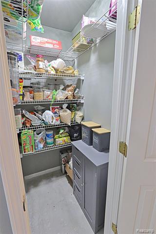 Builiding view eleven for 39405 Windsome, Northville, MI. 48167