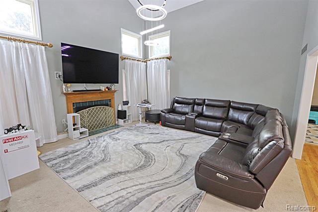 Builiding view fifteen for 39405 Windsome, Northville, MI. 48167