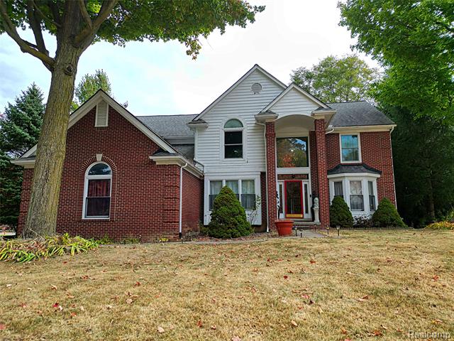 Builiding view five for 39405 Windsome, Northville, MI. 48167