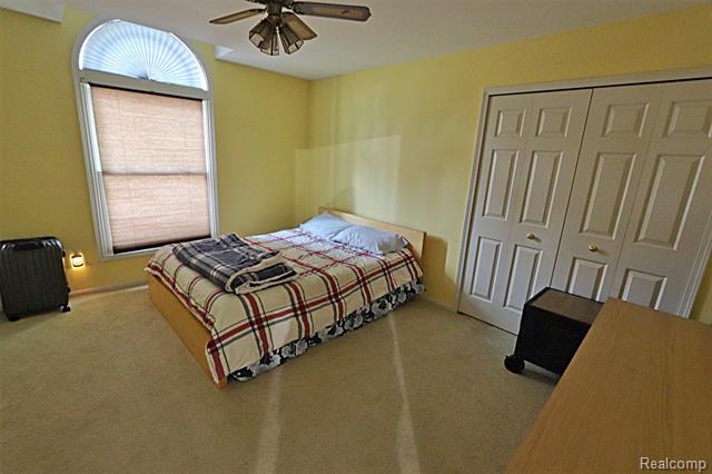 Builiding view forty one for 39405 Windsome, Northville, MI. 48167