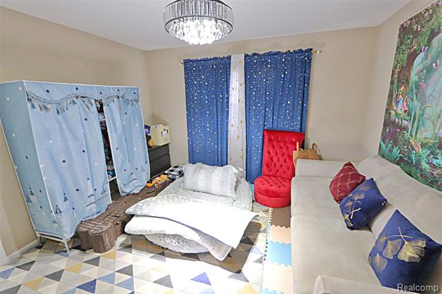 Builiding view twenty seven for 39405 Windsome, Northville, MI. 48167