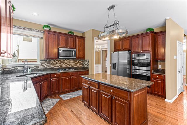 Builiding view fifteen for 49896 Parkside, Northville, MI. 48168