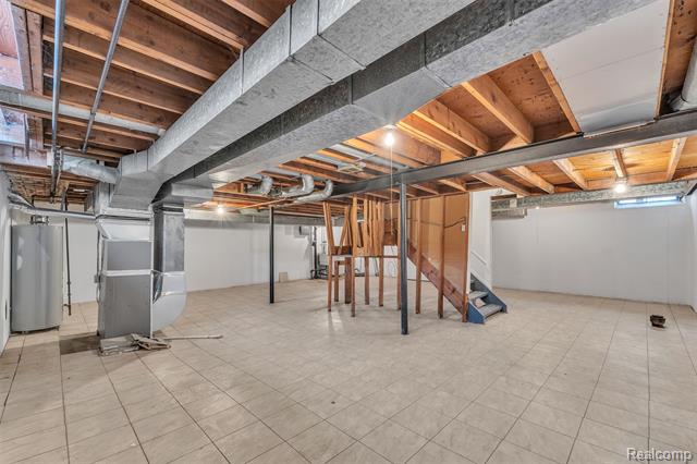 Builiding view forty one for 23520 Rockingham, Southfield, MI. 48033