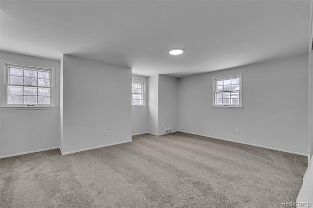 Builiding view twenty nine for 23520 Rockingham, Southfield, MI. 48033