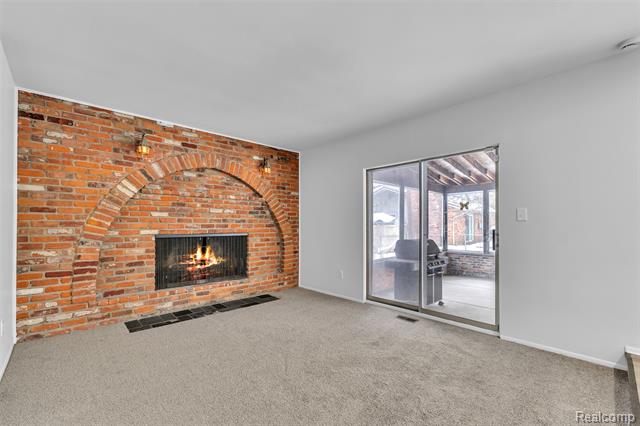 Builiding view twenty one for 23520 Rockingham, Southfield, MI. 48033