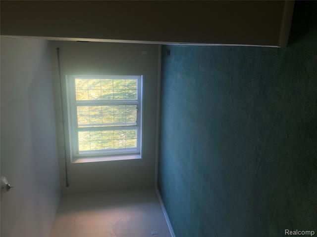 Builiding view fifteen for 40745 N Northville, Northville, MI. 48168