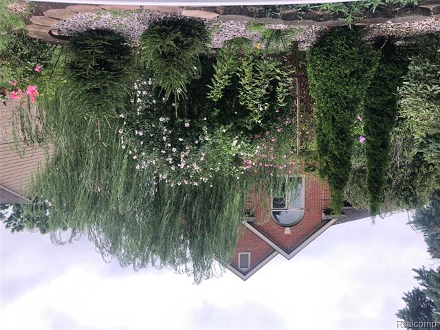 front view for 40745 N Northville Trl, Northville, Mi. 48168