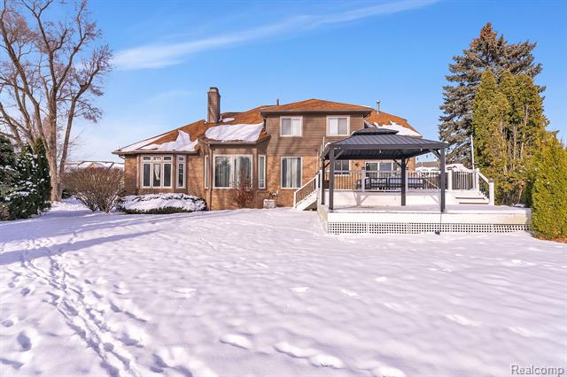 Builiding view fourteen for 46575 Red Oak, Northville, MI. 48168