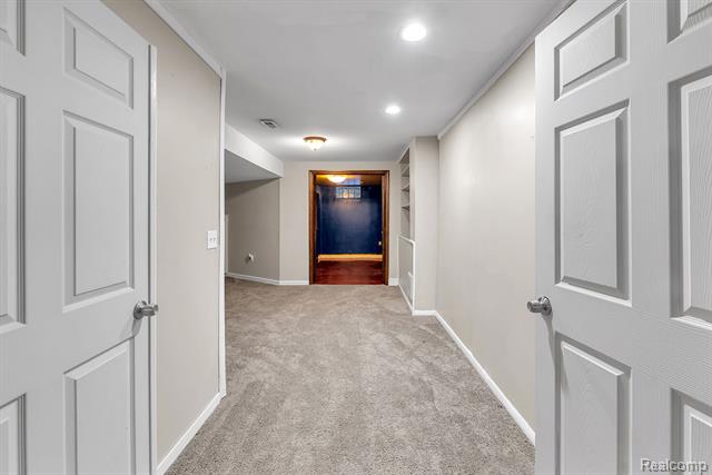 Builiding view seventy nine for 46575 Red Oak, Northville, MI. 48168