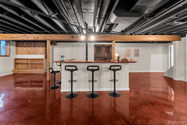 Builiding view seventy seven for 46575 Red Oak, Northville, MI. 48168