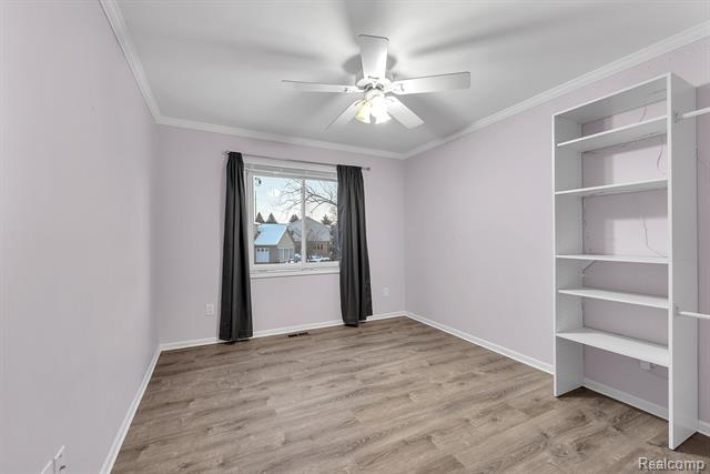 Builiding view seventy three for 46575 Red Oak, Northville, MI. 48168