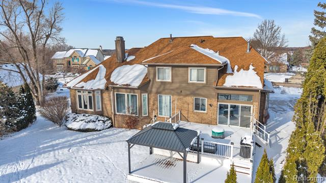 Builiding view ten for 46575 Red Oak, Northville, MI. 48168