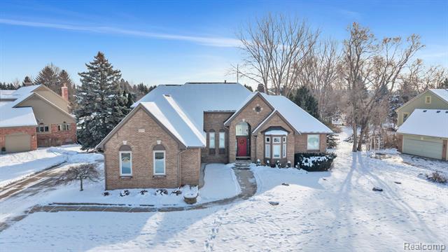 Builiding view twenty two for 46575 Red Oak, Northville, MI. 48168