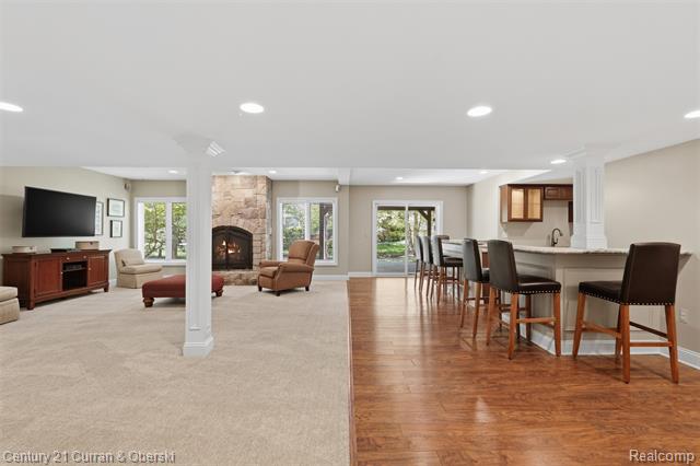 Builiding view fifty two for 24081 Wintergreen, Novi, MI. 48374