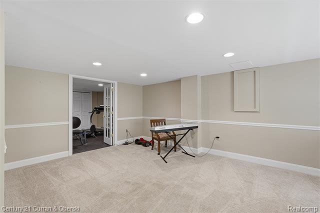 Builiding view sixty one for 24081 Wintergreen, Novi, MI. 48374