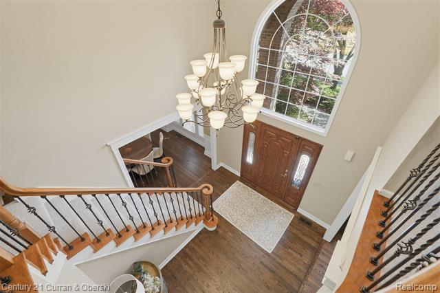 Builiding view thirty four for 24081 Wintergreen, Novi, MI. 48374