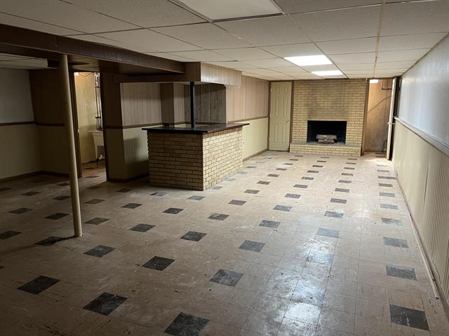 Builiding view ten for 19436 Donna, Livonia, MI. 48152