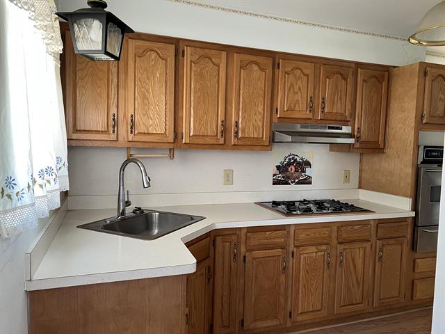 Builiding view two for 19436 Donna, Livonia, MI. 48152