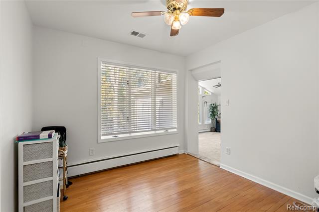 Builiding view seventeen for 16537 Pollyanna, Livonia, MI. 48154