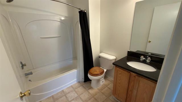 Builiding view ten for 15602 Stone Crossing, Southfield, MI. 48075