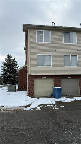 Builiding view two for 15602 Stone Crossing, Southfield, MI. 48075