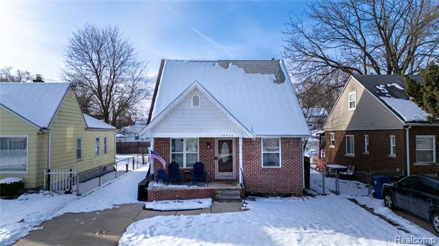 Builiding view seventeen for 19953 Wakenden, Redford, MI. 48240