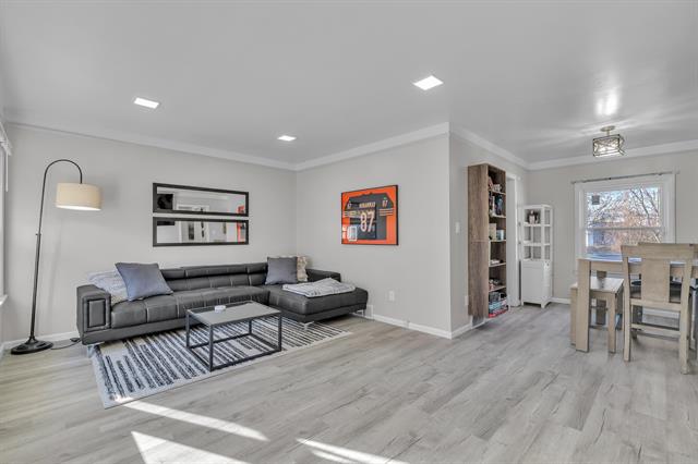 Builiding view five for 19135 Weyher, Livonia, MI. 48152