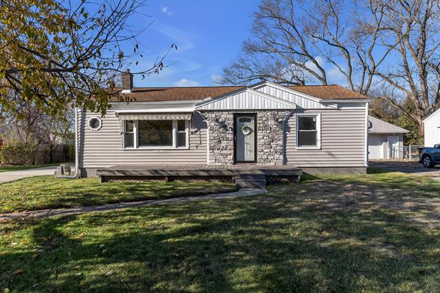 Builiding view one for 19135 Weyher, Livonia, MI. 48152