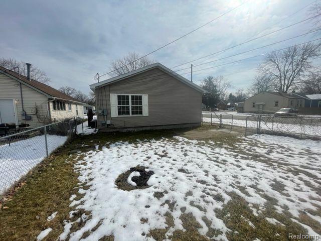Builiding view eleven for 19905 Seminole, Redford, MI. 48240