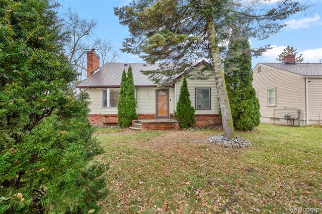 front view for 19151 Negaunee, Redford, Mi. 48240