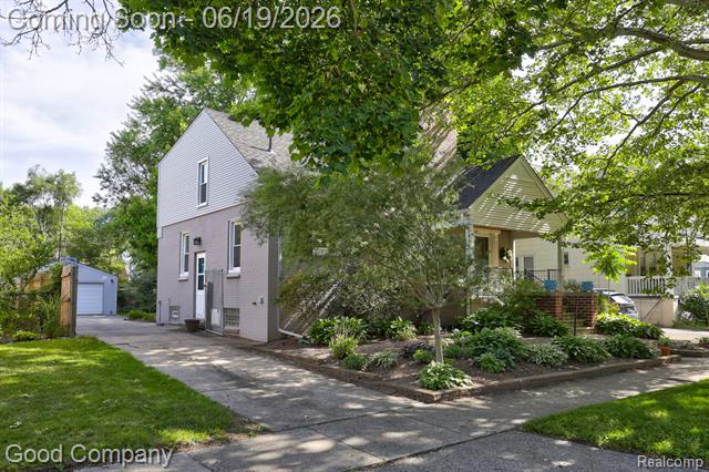 Builiding view forty six for 540 W Breckenridge, Ferndale, MI. 48220