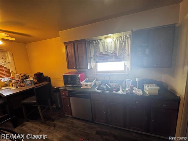 front view for 19930 Gaylord, Redford, Mi. 48240