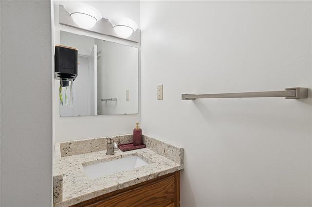 Builiding view eighteen for 28140 Terrence, Livonia, MI. 48154